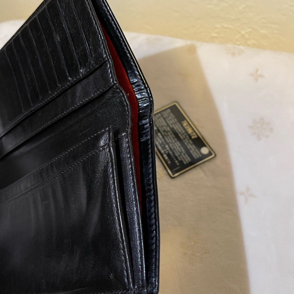 🇫🇷CHANEL authentic choco bar patent leather wallet - Picture 14 of 16